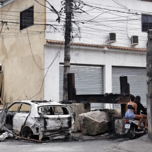 Rio não conteve facções e impulsionou milícias, mostra estudo