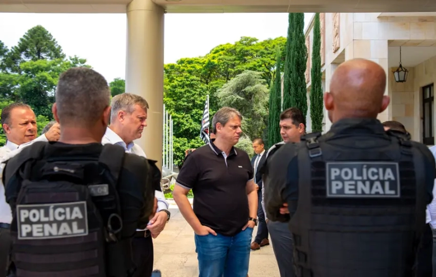 Tarcísio prevê só 10% da verba necessária para exame criminológico em SP