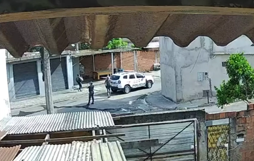 PM intimida bairro após soltura de policiais que mataram jovem